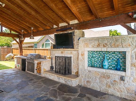 4th image of 2440 Pebblebrook Ct
