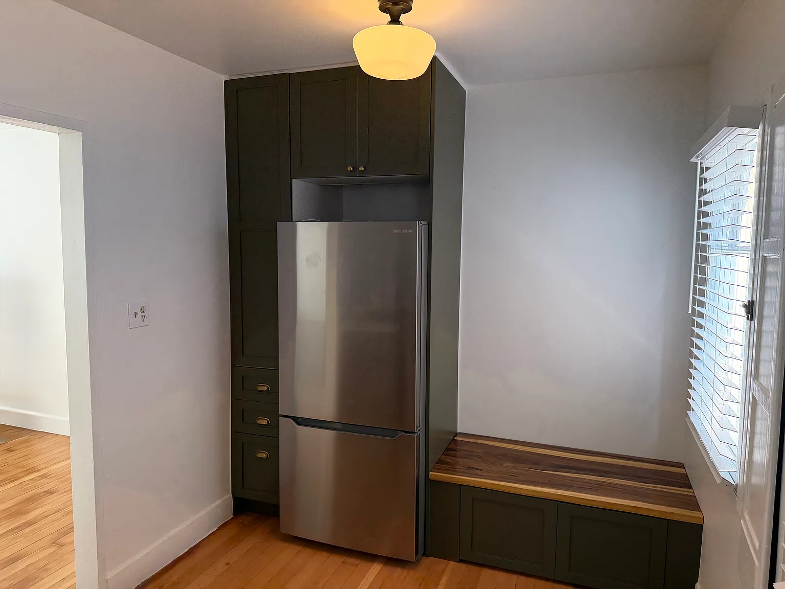 2 bed, 720 sqft, $2,545 — Photo 4