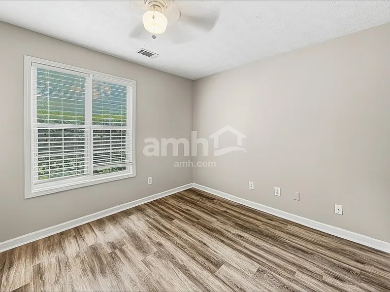 2535 Lakeview Trl — Photo 15