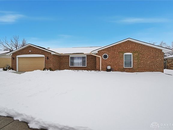 3rd image of 1371 Cornish Dr
