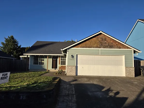 1065 Meadowlark Pl, Molalla, OR 97038