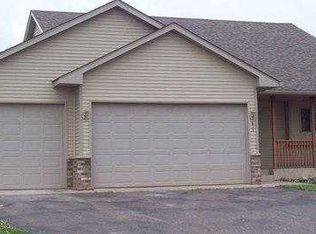 611 Bluebird St, Mora, MN 55051