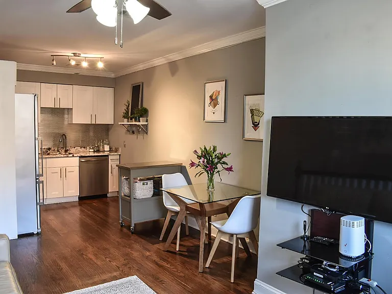 20 O St NW #B — Photo 6