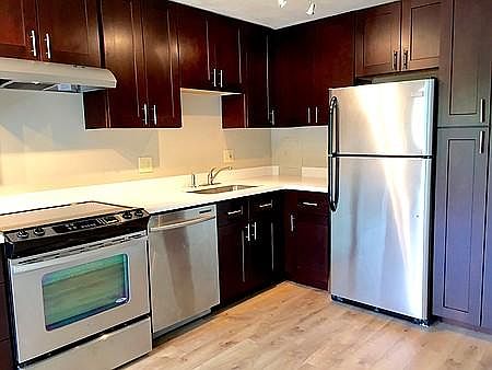 1st image of 10022 Meydenbauer Way SE #1577734
