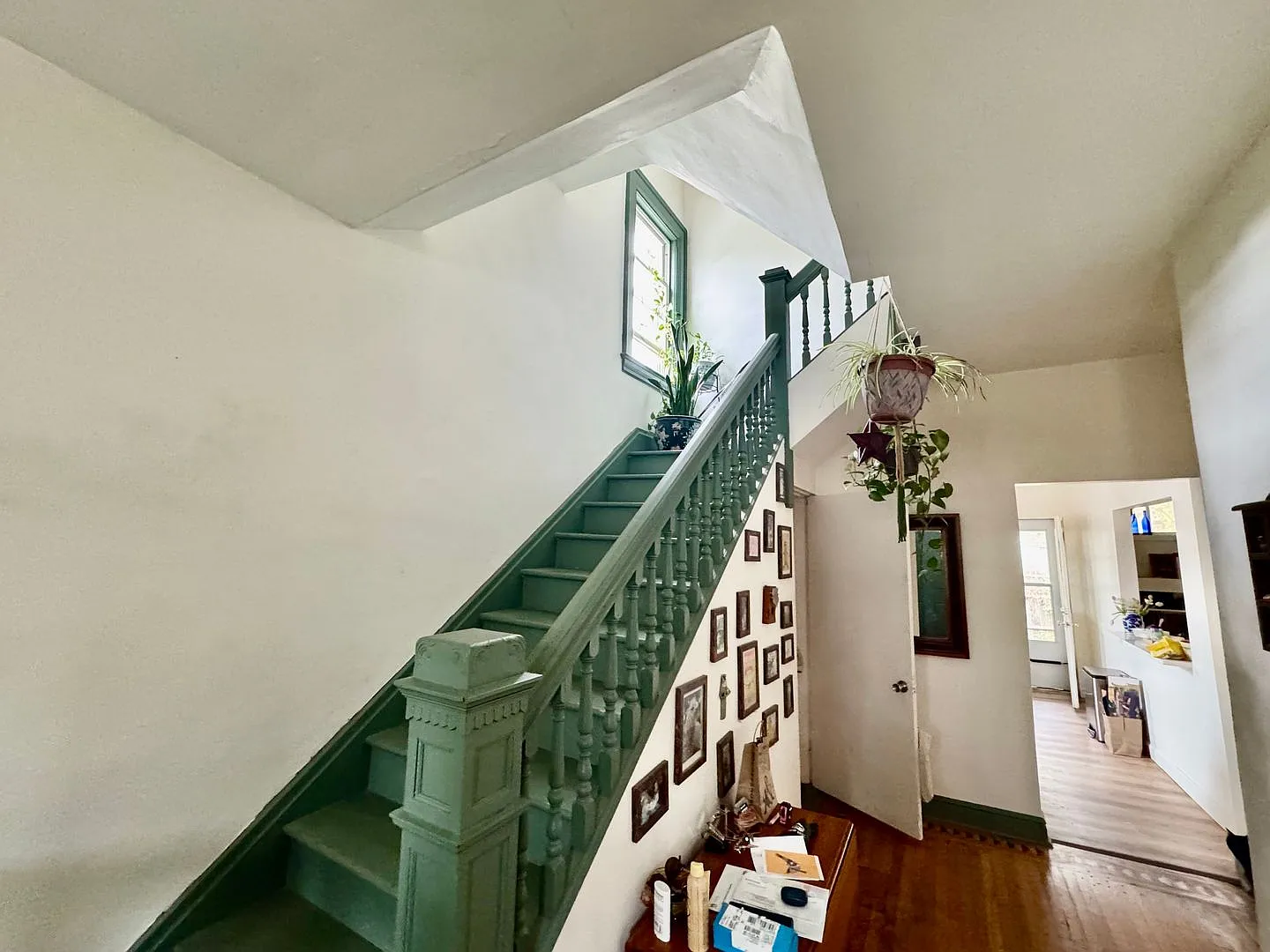Newly Renovated Spacious 4 Bedroom Home In Sheraden - Available October! — Photo 3