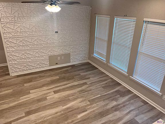 3rd image of 13725 Acacia Ct