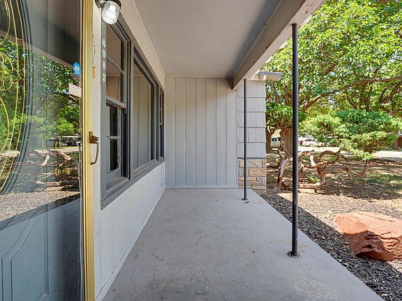 2nd image of 4003 33rd St