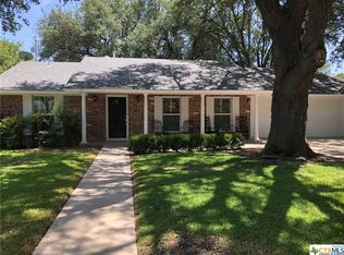 1427 Canary Ln, Seguin, TX 78155