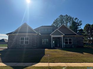 22493 Players Ln, Athens, AL 35613