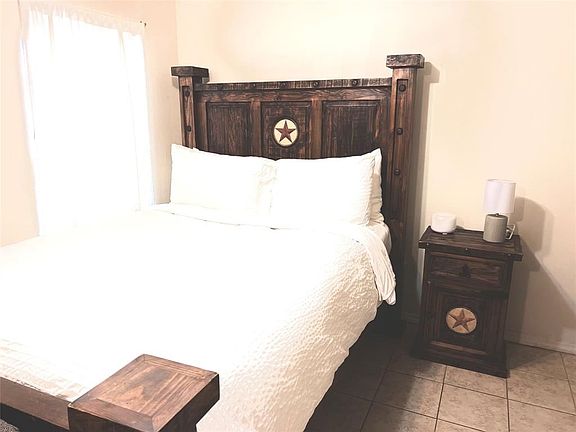 2nd image of 2501 Truxillo St #A