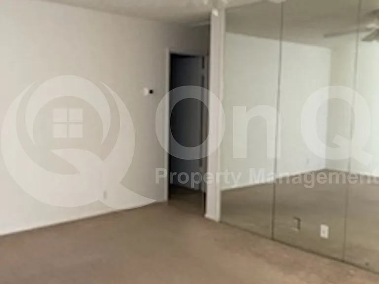 420 W Yukon Dr #1 — Photo 7