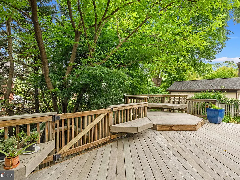 4613 Langdrum Ln — Photo 31