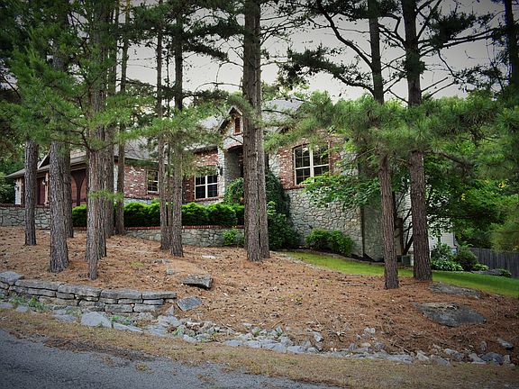 4th image of 9 Harrington Ln