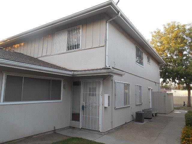 1st image of 4942 N Holt Ave APT 101