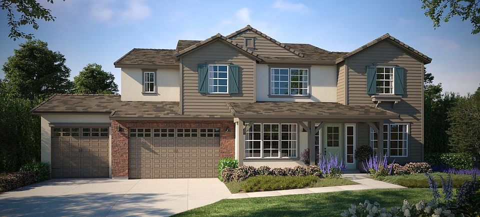 Farmhouse Elevation at Vistas Mockingbird Canyon