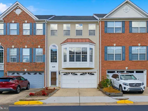 6636 Hunter Creek Ln, Alexandria, VA 22315