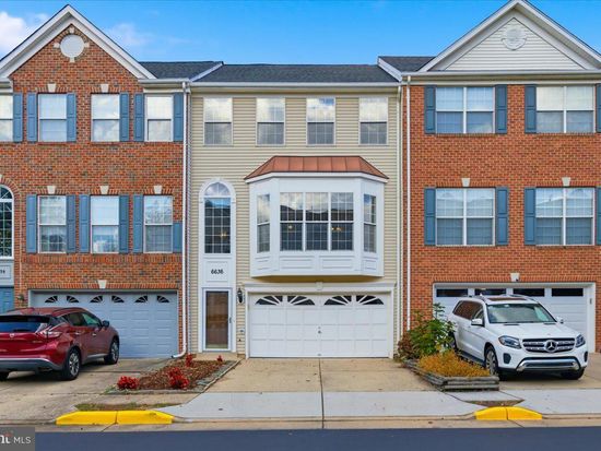 6636 Hunter Creek Ln, Alexandria, VA 22315