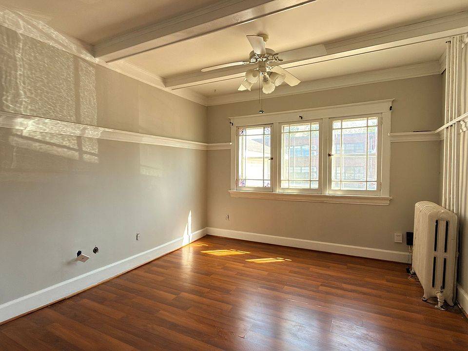 1st image of 422 N 6th St APT 3