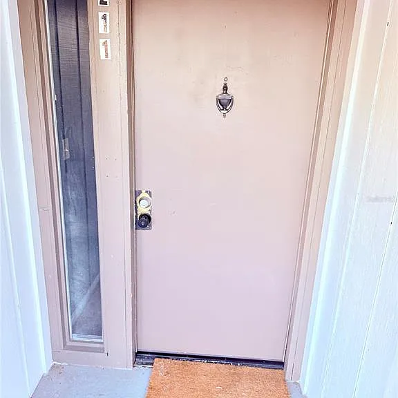 6519 W Newberry Rd #211 — Photo 3