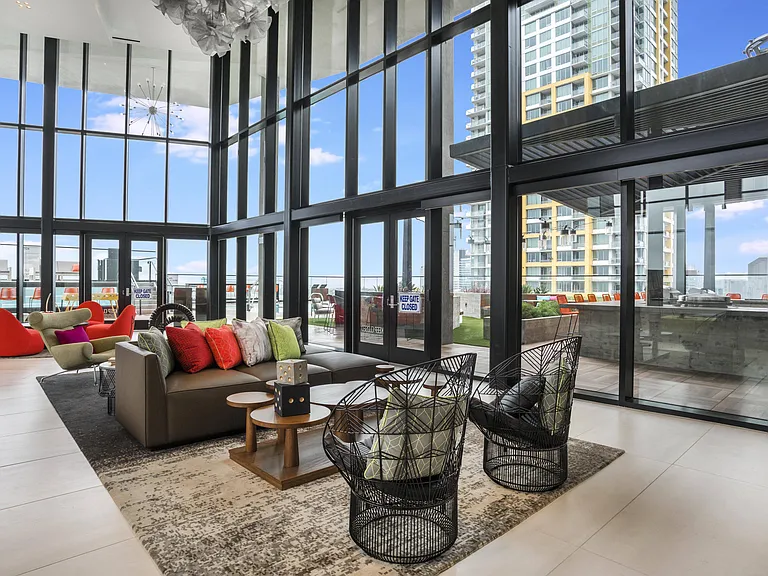 Shift Apartments — Photo 17