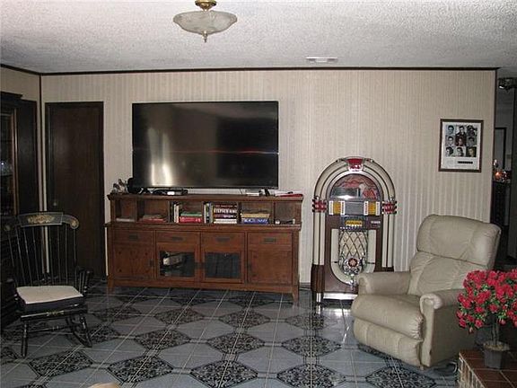 4th image of 102 Dodds Creek Dr