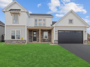 567 E Moreno Dr, Rochester, NY 14626