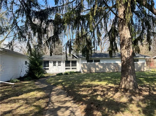 288 W Brown Ave, Decatur, IL 62526