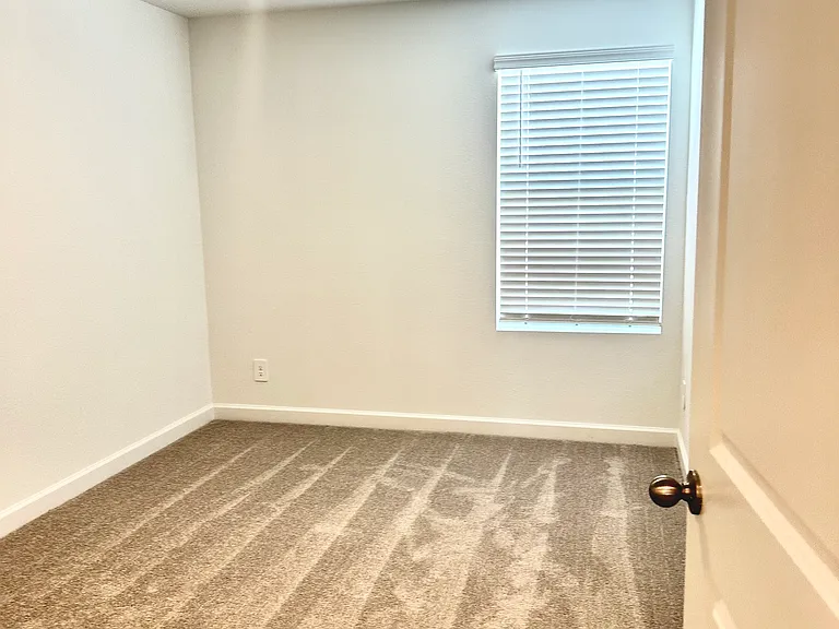 7588 Deer Valley Cir — Photo 8