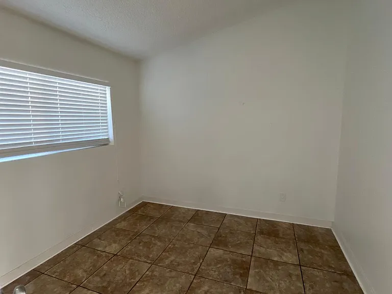 715 W Century Blvd #2 — Photo 9