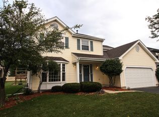 756 Juniper Ln, Crystal Lake, IL 60014