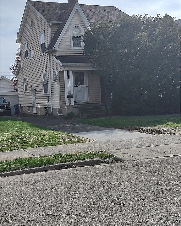 1st image of 128 E Beechwood Ave