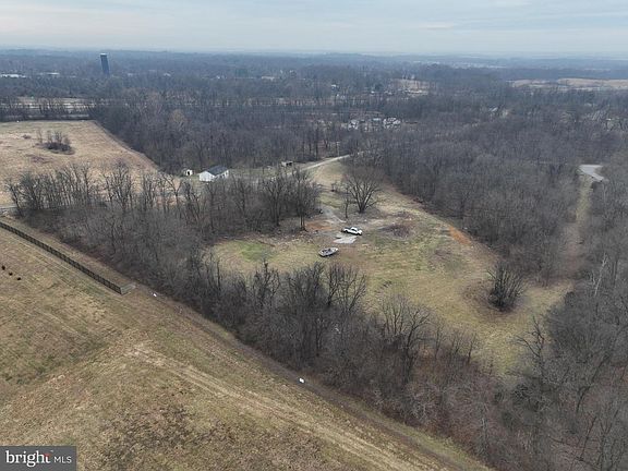 2nd image of 261 Granny Smith Ln
