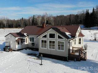 11503 N Agate Rd, Trout Creek, MI 49967