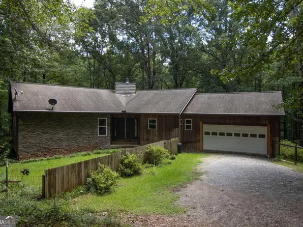 470 Clara Dr, Whitesburg, GA 30185