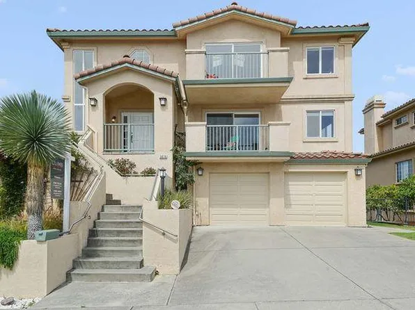5070 Cochrane Ave, Oakland, CA 94618