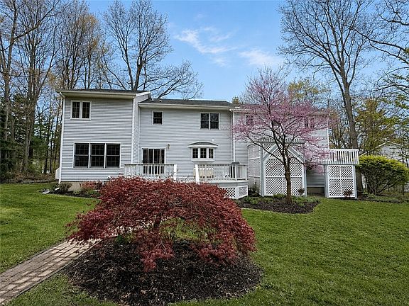3rd image of 408 Teton Ct
