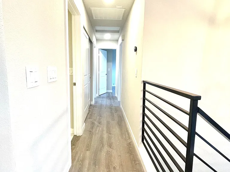 20832 Poplar Way — Photo 20