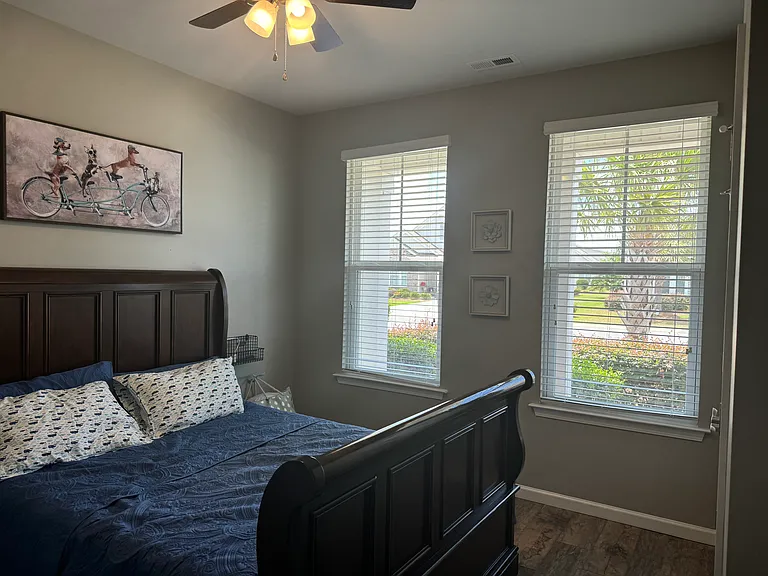 2nd bedroom