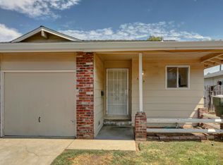 5345 Gibbons Dr, Carmichael, CA 95608