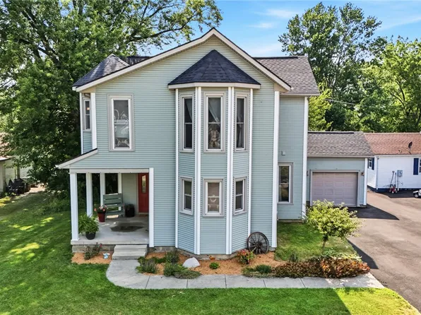48 N Limestone St, Jamestown, OH 45335