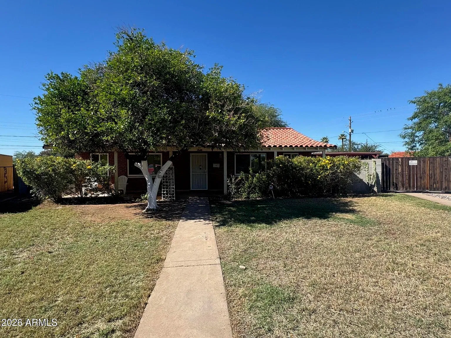 3 bed, 1171 sqft, $2,200 — Photo 1