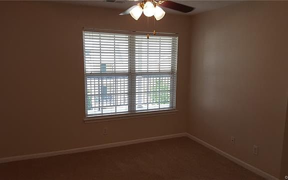 5th image of 800 Brassie Ln APT K