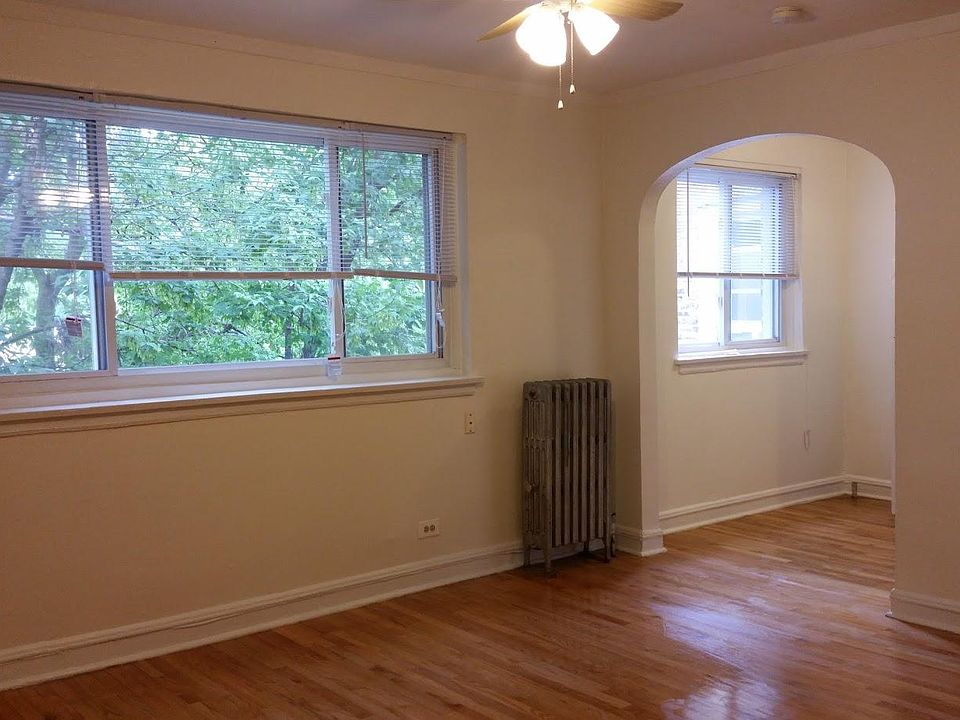 1st image of 1528 W Pratt Blvd APT 304