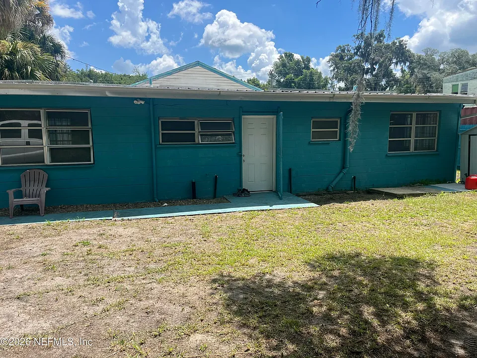 1181 S Highway 17