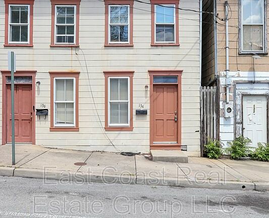 4th image of 134 Bethel St