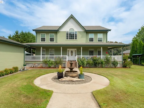 181 Laurie Ln, Roseburg, OR 97471