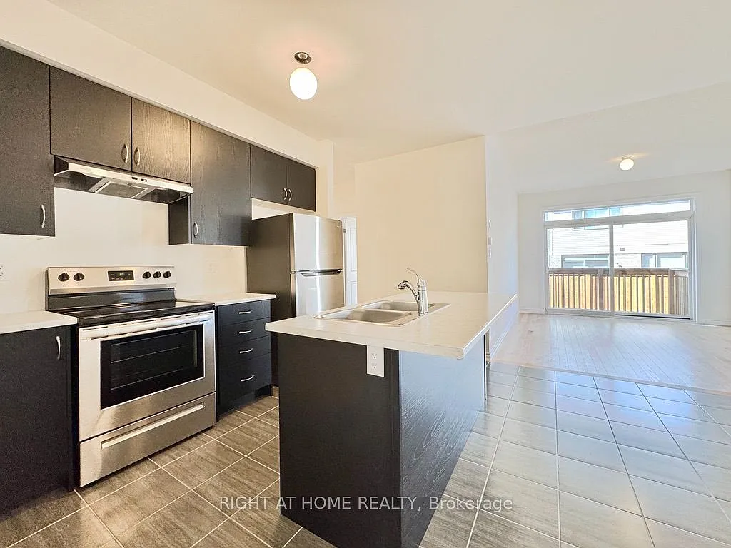 2 bed, $2,300 — Photo 3