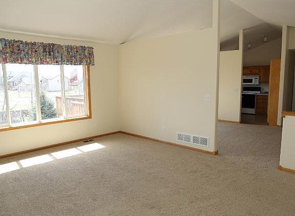 5th image of 10175 Kali Ave NE