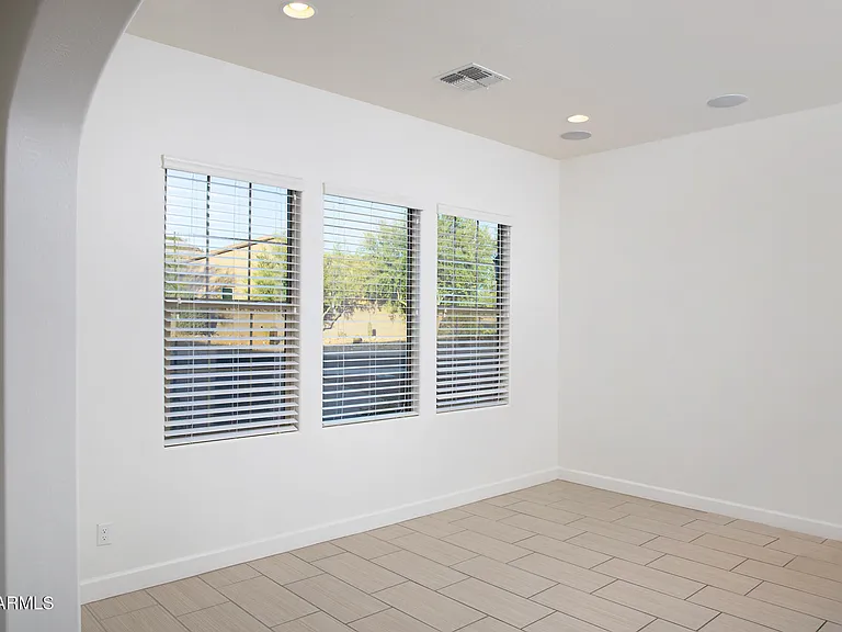 10924 N 136th Pl — Photo 12