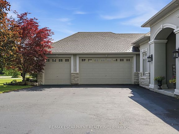 2nd image of 1318 Concession Rd #6-W